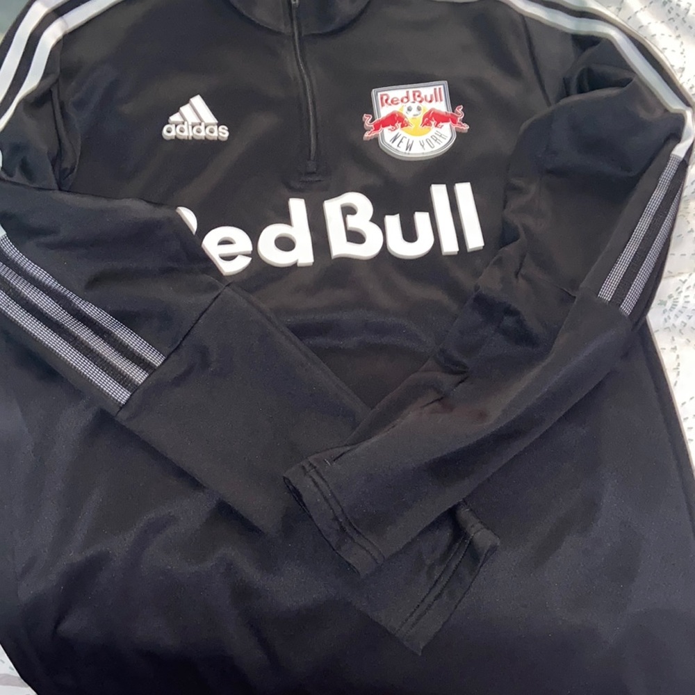 Adidas red bull training jacket❤️